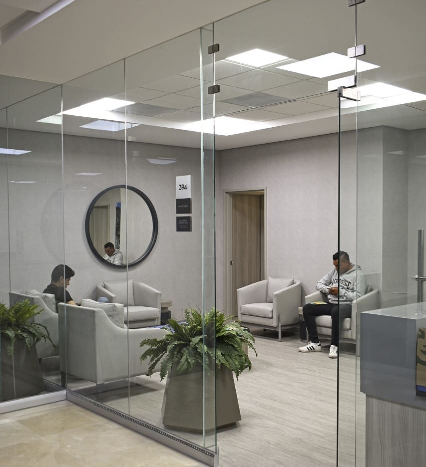 Consulta con gastroenterólogo en CDMX especialista en gastritis, reflujo y colitis