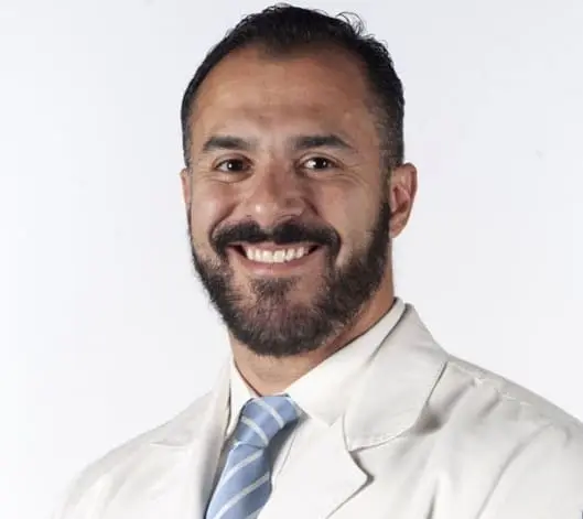 especialista en hernia inguinal